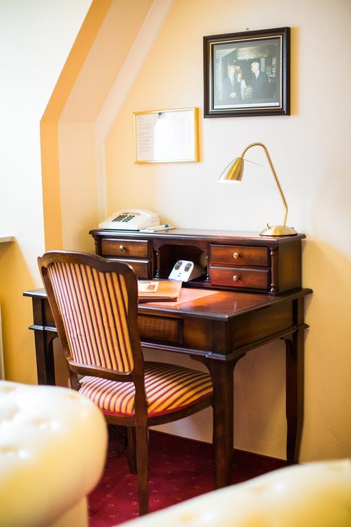 Klassik Hotel Am Tor Weiden in der Oberpfalz Εξωτερικό φωτογραφία